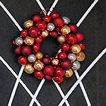 STYLING: Outdoor Christmas Decor